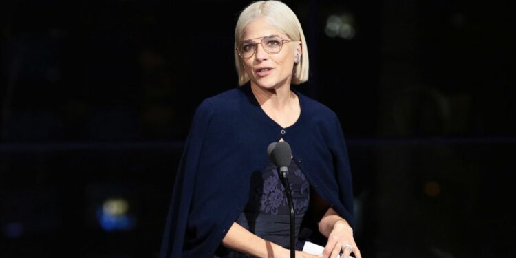 Selma Blair speaking at the Glamour Women of the Year Awards