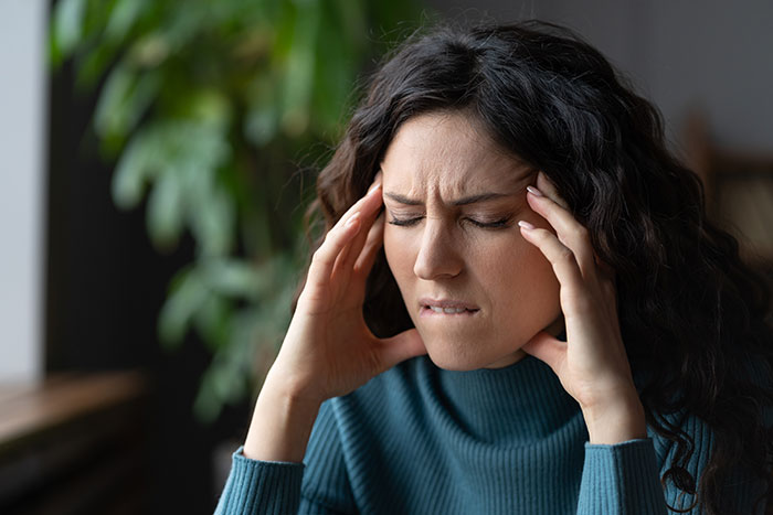 &ldquo;He Thought It Was Just Getting Old&rdquo;: 66 Medical Symptoms Doctors Wish More People Would Stop Ignoring