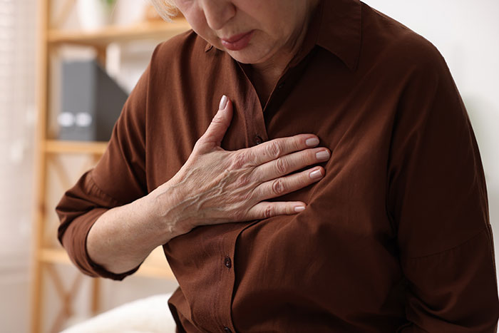 &ldquo;He Thought It Was Just Getting Old&rdquo;: 66 Medical Symptoms Doctors Wish More People Would Stop Ignoring