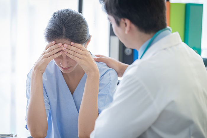 &ldquo;He Thought It Was Just Getting Old&rdquo;: 66 Medical Symptoms Doctors Wish More People Would Stop Ignoring