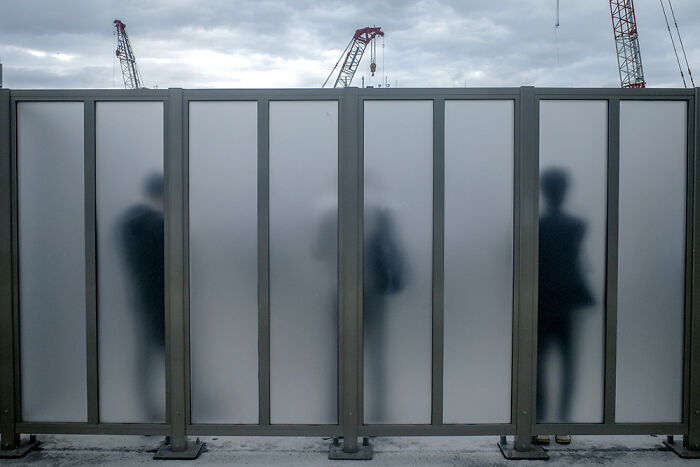 I&rsquo;m A Street Photographer Who Visited Japan And Captured Its Two Very Different Sides (30 Pics)