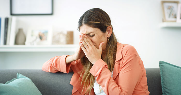 Momma’s Boy Calls Off Wedding, Leaves Fiancée Emotionally Exhausted By Trying To Work Things Out Momma’s Boy Calls Off Wedding, Leaves Fiancée Emotionally Exhausted By Trying To Work Things Out