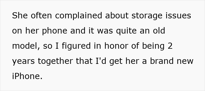 Woman Desperate For A New iPhone, Lashes Out Against BF For Not Gifting It Despite His Layoff Woman Desperate For A New iPhone, Lashes Out Against BF For Not Gifting It Despite His Layoff