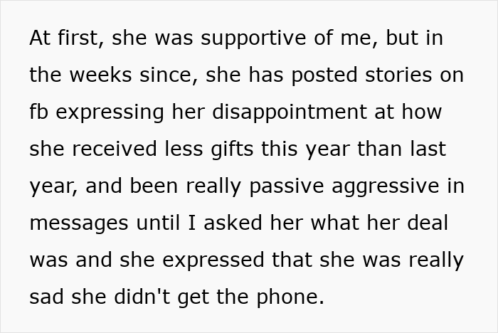 Woman Desperate For A New iPhone, Lashes Out Against BF For Not Gifting It Despite His Layoff Woman Desperate For A New iPhone, Lashes Out Against BF For Not Gifting It Despite His Layoff