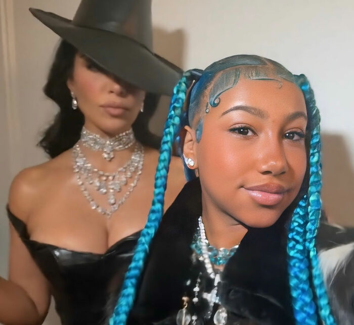 Kim Kardashian Faces Embarrassment After Posing For SKIMS: “As If We Don’t Know What She Really Looks Like” Kim Kardashian Faces Embarrassment After Posing For SKIMS: “As If We Don’t Know What She Really Looks Like”