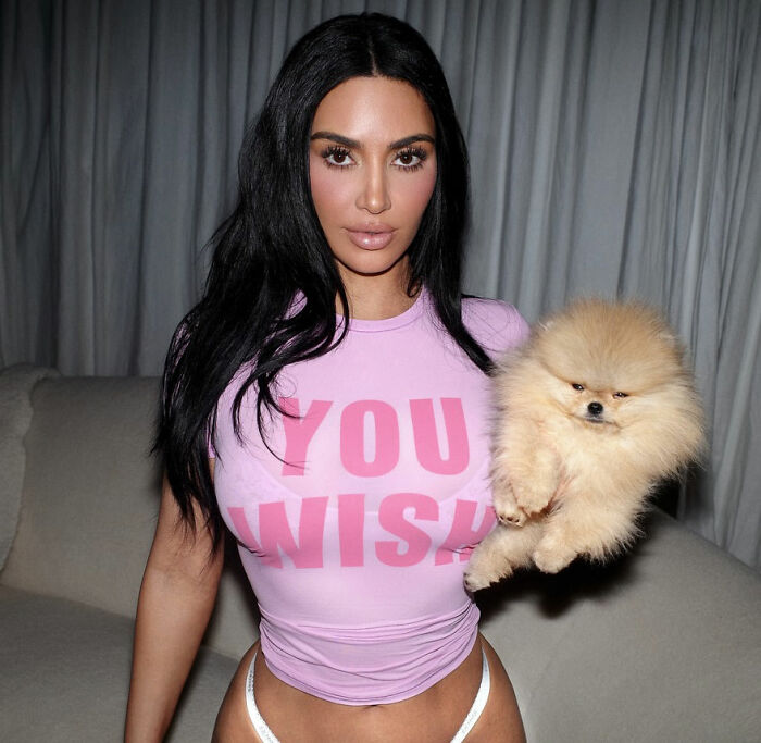 Kim Kardashian Faces Embarrassment After Posing For SKIMS: “As If We Don’t Know What She Really Looks Like” Kim Kardashian Faces Embarrassment After Posing For SKIMS: “As If We Don’t Know What She Really Looks Like”