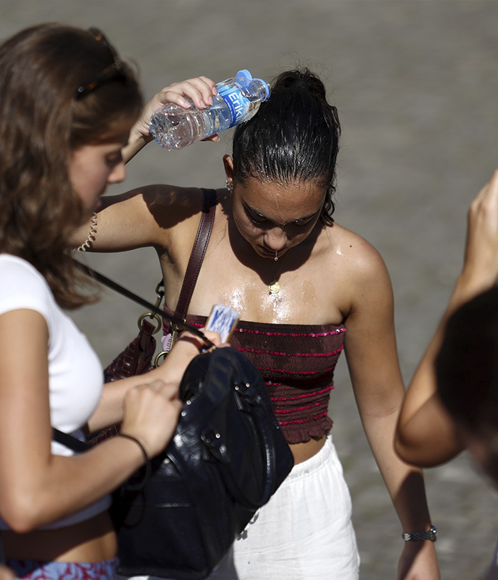 Paris Deputy Mayor Blames Americans For Europe&rsquo;s Climate Crisis As Heat Wave Casualty Toll Reaches 1,300
