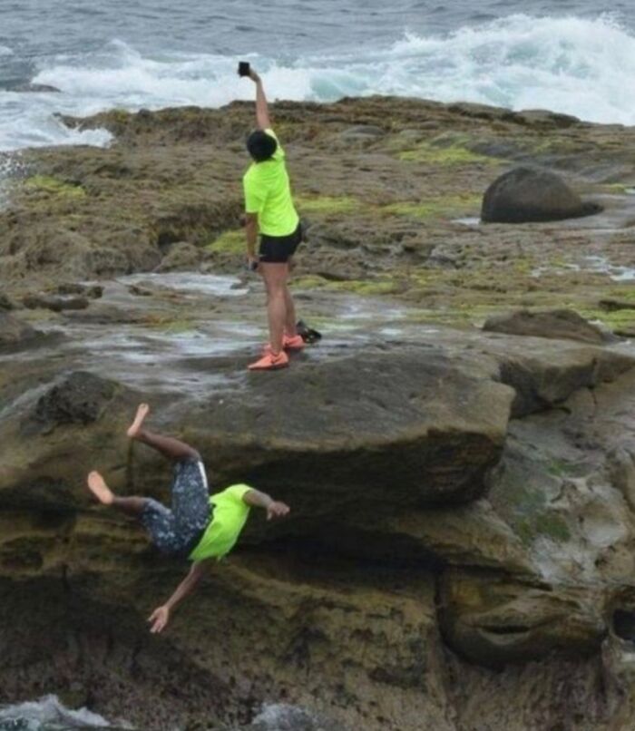 101 Hilarious Photos Taken Moments Before Disaster Struck