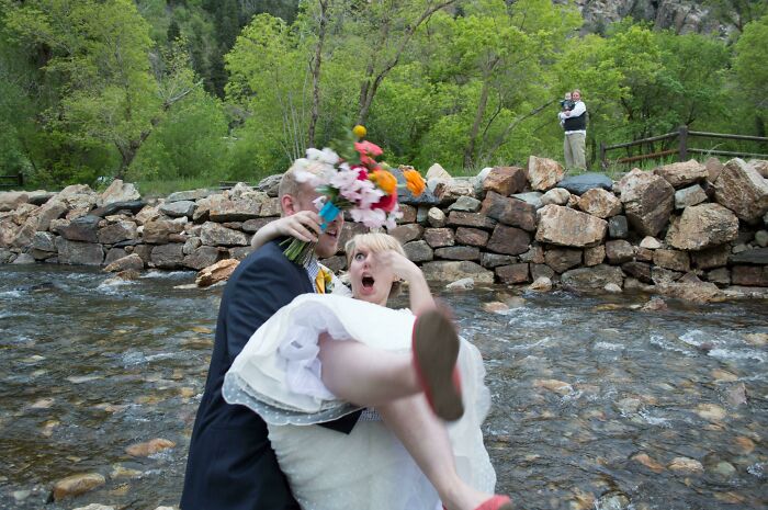 101 Hilarious Photos Taken Moments Before Disaster Struck