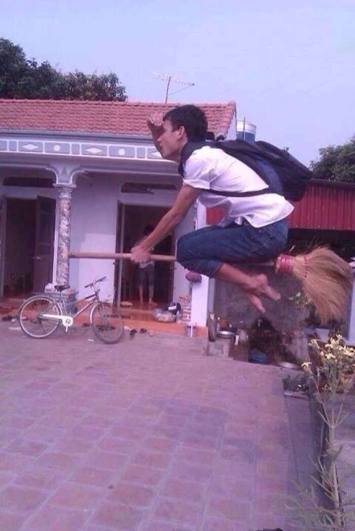 101 Hilarious Photos Taken Moments Before Disaster Struck