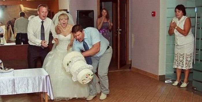 101 Hilarious Photos Taken Moments Before Disaster Struck
