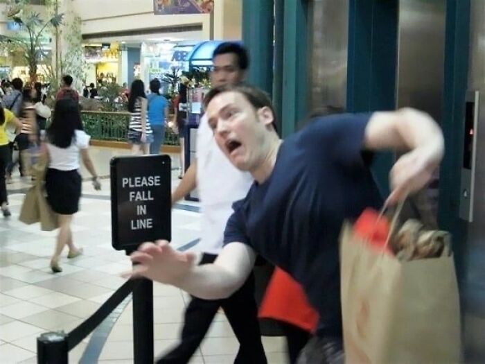 101 Hilarious Photos Taken Moments Before Disaster Struck