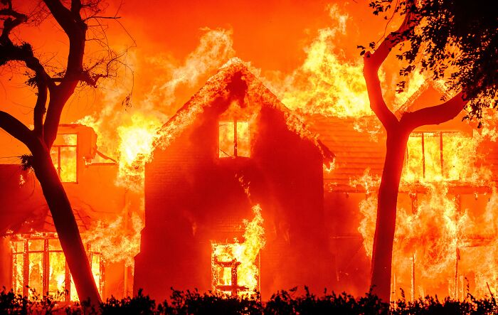 57 Terrifying “We Need To Leave Now” Moments That Still Haunt People Today 57 Terrifying “We Need To Leave Now” Moments That Still Haunt People Today