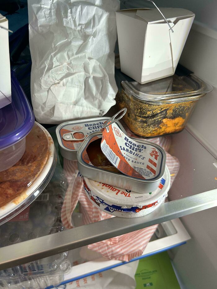 80 Awful Coworkers Who Must Be Getting A Bonus For Annoying Everyone