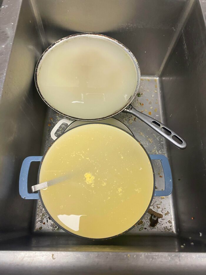 80 Awful Coworkers Who Must Be Getting A Bonus For Annoying Everyone