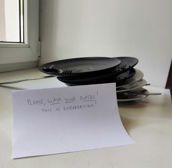 80 Awful Coworkers Who Must Be Getting A Bonus For Annoying Everyone
