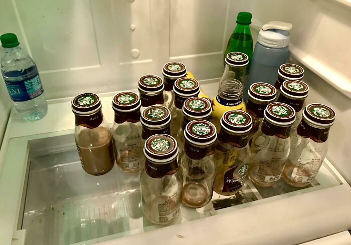 80 Awful Coworkers Who Must Be Getting A Bonus For Annoying Everyone
