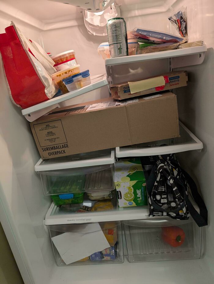 80 Awful Coworkers Who Must Be Getting A Bonus For Annoying Everyone