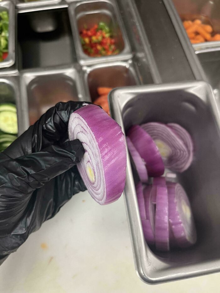 80 Awful Coworkers Who Must Be Getting A Bonus For Annoying Everyone