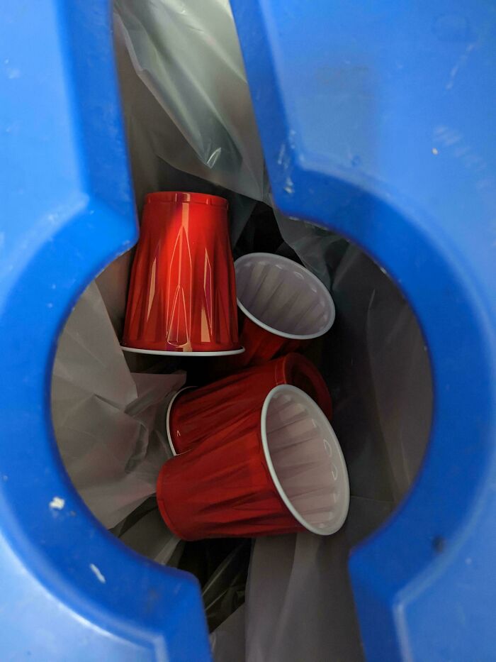 80 Awful Coworkers Who Must Be Getting A Bonus For Annoying Everyone