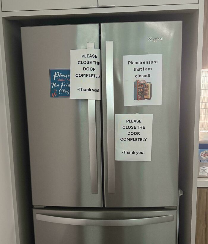 80 Awful Coworkers Who Must Be Getting A Bonus For Annoying Everyone