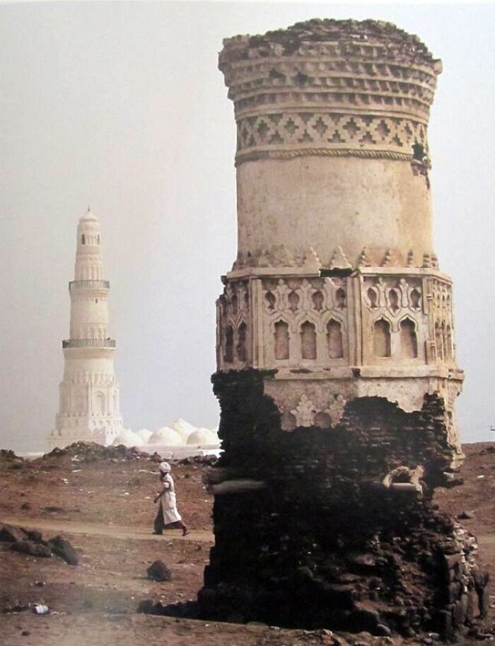 30 Famous Buildings With Incredible Histories That Deserve To Be Remembered Forever 30 Famous Buildings With Incredible Histories That Deserve To Be Remembered Forever