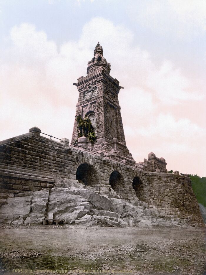 30 Famous Buildings With Incredible Histories That Deserve To Be Remembered Forever 30 Famous Buildings With Incredible Histories That Deserve To Be Remembered Forever