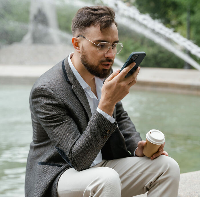 Man’s “Unhinged” Voice Memo Ultimatum To Woman After One Date Has People Bemoaning Modern Dating Man’s “Unhinged” Voice Memo Ultimatum To Woman After One Date Has People Bemoaning Modern Dating