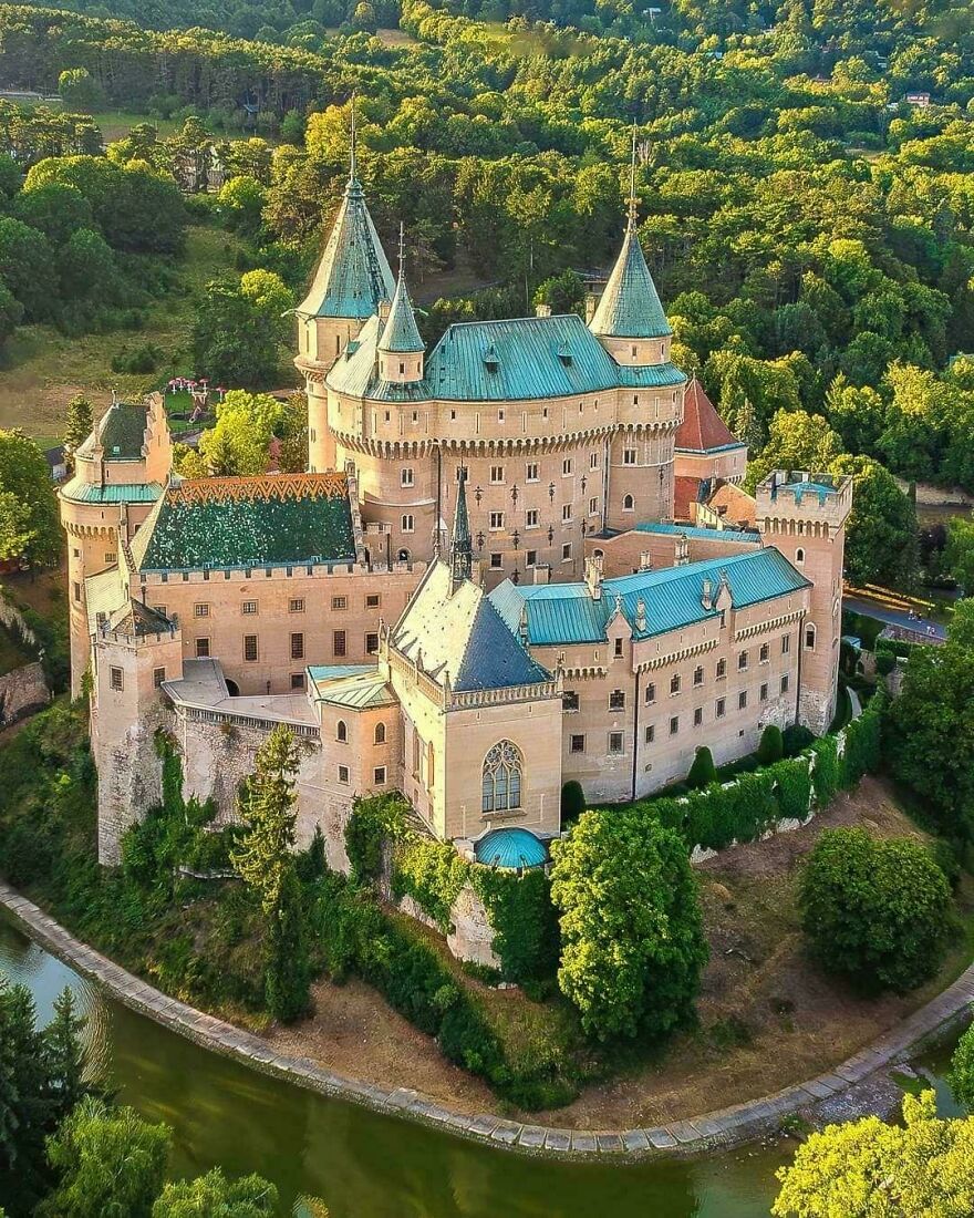 If These 49 Castles Don’t Make You Believe In Fairytales, Nothing Ever Will