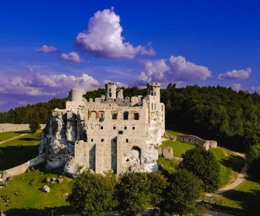 If These 49 Castles Don’t Make You Believe In Fairytales, Nothing Ever Will