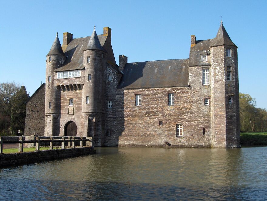 If These 49 Castles Don’t Make You Believe In Fairytales, Nothing Ever Will