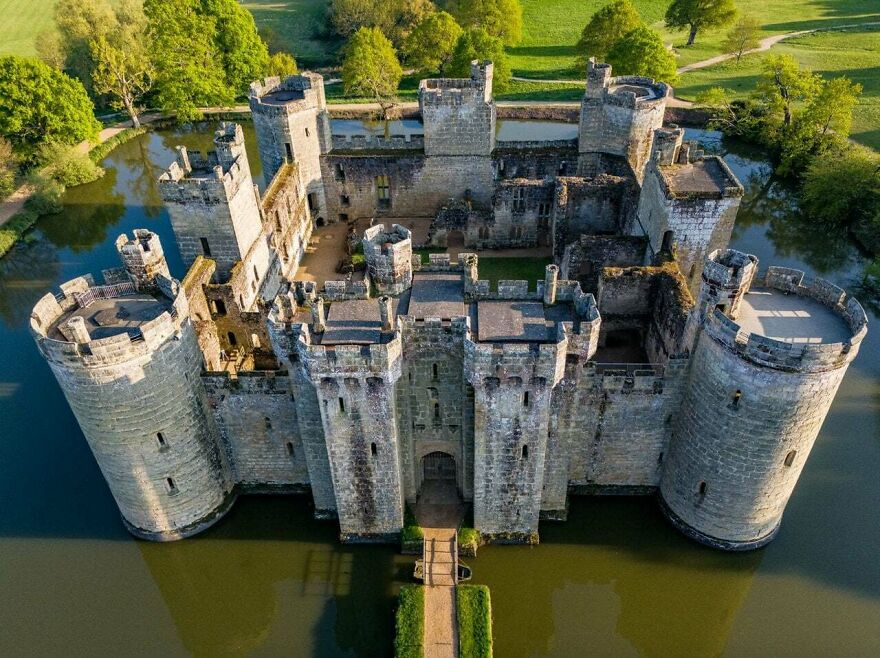 If These 49 Castles Don’t Make You Believe In Fairytales, Nothing Ever Will