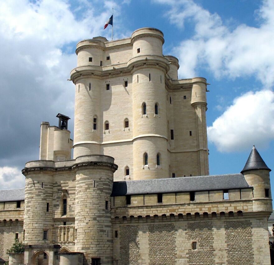 If These 49 Castles Don’t Make You Believe In Fairytales, Nothing Ever Will