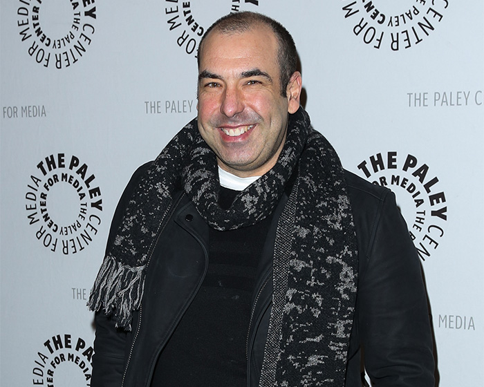 Major Hollywood Star Blows Fans Away With “Unrecognizable” Look In New Photo