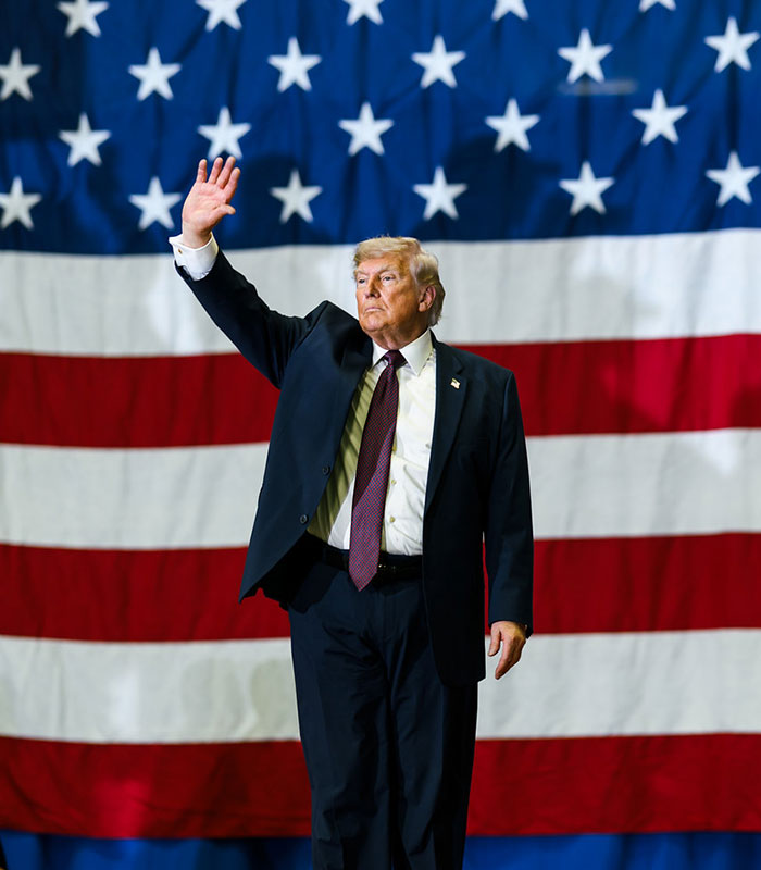 Trump Posts Unhinged Video With Him As A Doctor Diagnosing Different Celebrities With Derangement Syndrome Trump Posts Unhinged Video With Him As A Doctor Diagnosing Different Celebrities With Derangement Syndrome