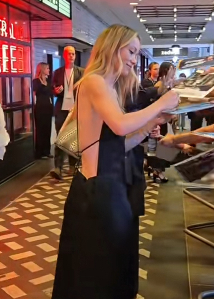 Olivia Wilde Sparks Concern As She Shows Off Dramatically Slimmer Frame Following “Medical Cadaver” Backlash Olivia Wilde Sparks Concern As She Shows Off Dramatically Slimmer Frame Following “Medical Cadaver” Backlash