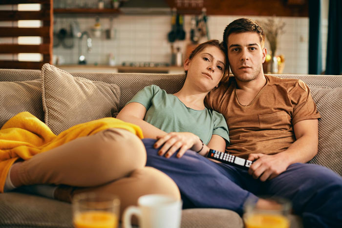 “Decided To ‘Decenter’ My Husband A Couple Of Years Ago And Here’s How It’s Going” “Decided To ‘Decenter’ My Husband A Couple Of Years Ago And Here’s How It’s Going”