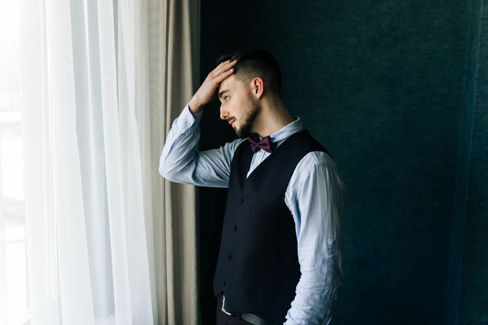 Groom’s Friend Misses Wedding After Showing Up, Sends Emotional Messages About Withdrawal Issues Groom’s Friend Misses Wedding After Showing Up, Sends Emotional Messages About Withdrawal Issues