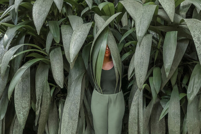 This Photographer Creates Surreal Images Where Everyday Places Start To Feel Uncanny (34 Pics) This Photographer Creates Surreal Images Where Everyday Places Start To Feel Uncanny (34 Pics)
