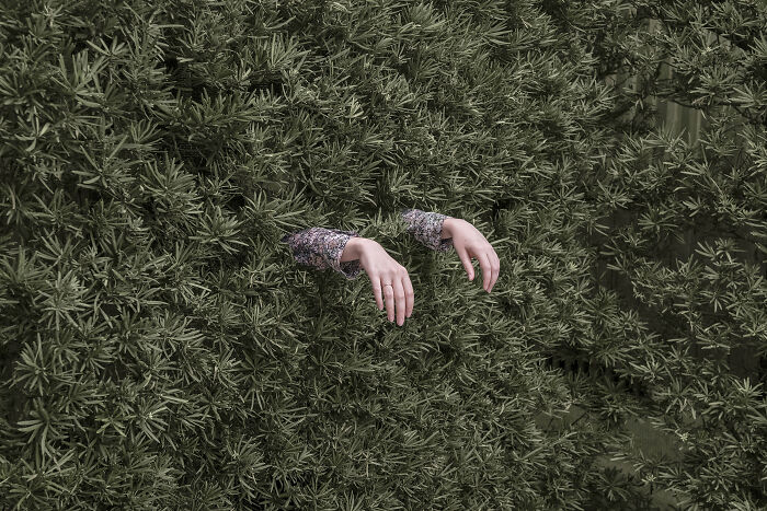 This Photographer Creates Surreal Images Where Everyday Places Start To Feel Uncanny (34 Pics) This Photographer Creates Surreal Images Where Everyday Places Start To Feel Uncanny (34 Pics)