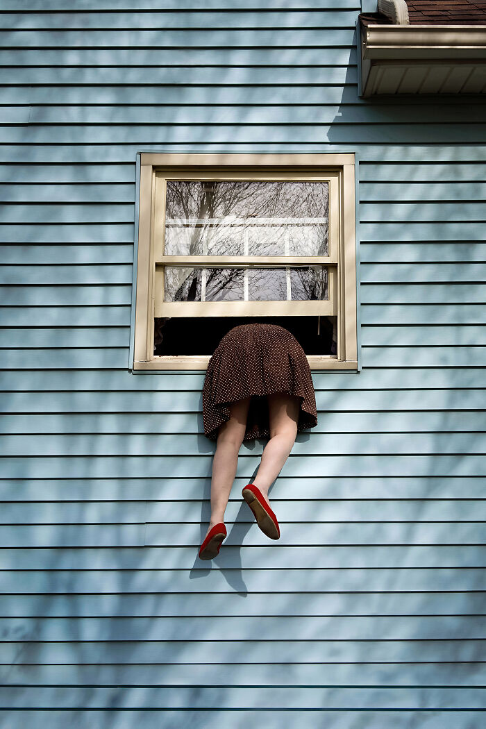 This Photographer Creates Surreal Images Where Everyday Places Start To Feel Uncanny (34 Pics) This Photographer Creates Surreal Images Where Everyday Places Start To Feel Uncanny (34 Pics)