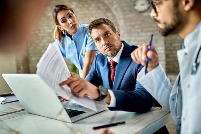 Worker Keeps Proof Of Bosses’ Fraud Hidden For Years, New Owners Use It To Wipe Out Their Big Payday Worker Keeps Proof Of Bosses’ Fraud Hidden For Years, New Owners Use It To Wipe Out Their Big Payday