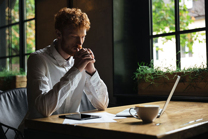 Loner Guy At Office That Employee Thought Was An Enemy Is The Only One To Step Up And Help Out Loner Guy At Office That Employee Thought Was An Enemy Is The Only One To Step Up And Help Out