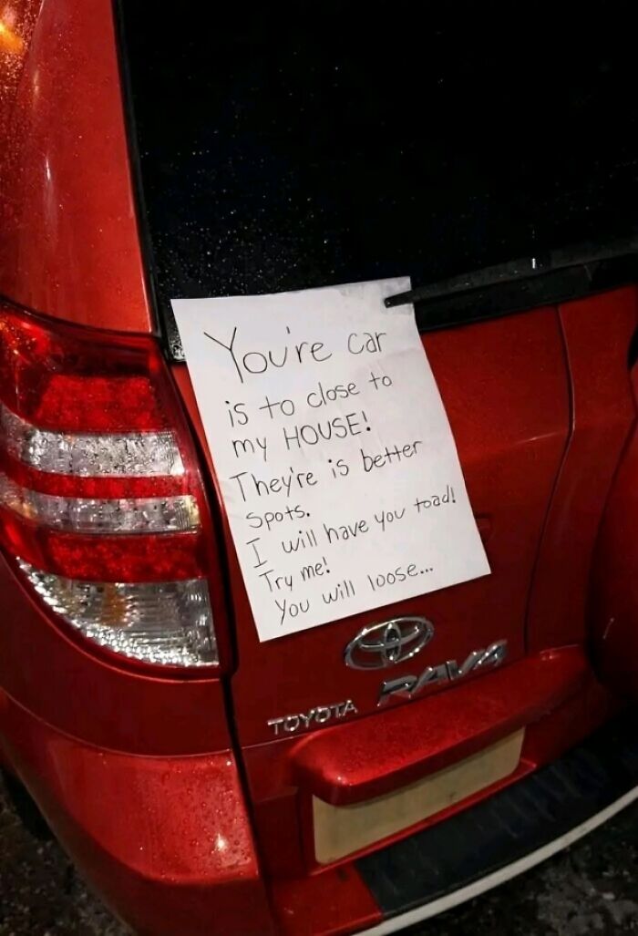 40 Passive-Aggressive Notes From Neighbors Who Decided Knocking On The Door Was Far Too Civil 40 Passive-Aggressive Notes From Neighbors Who Decided Knocking On The Door Was Far Too Civil