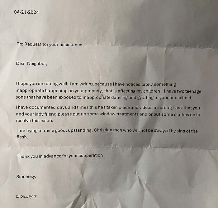 40 Passive-Aggressive Notes From Neighbors Who Decided Knocking On The Door Was Far Too Civil 40 Passive-Aggressive Notes From Neighbors Who Decided Knocking On The Door Was Far Too Civil
