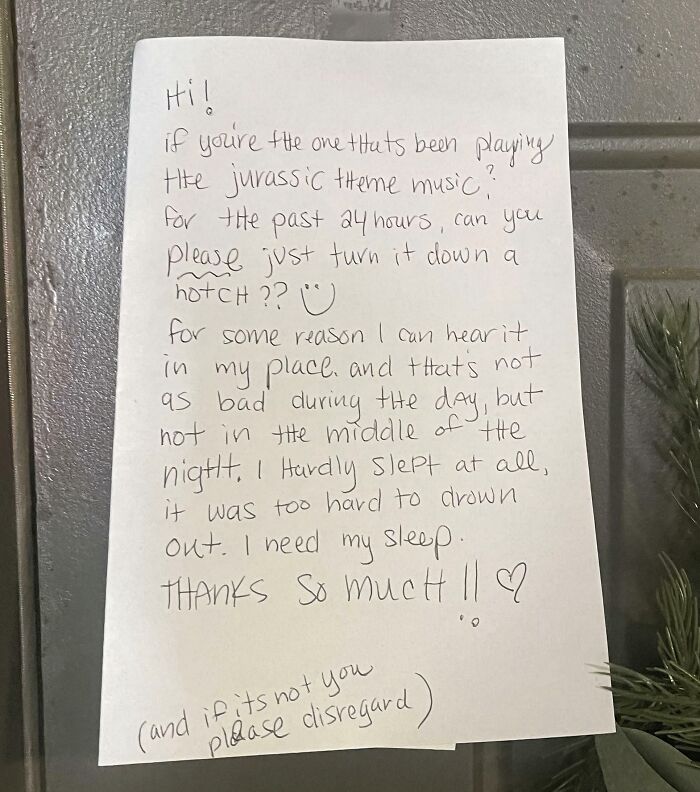 40 Passive-Aggressive Notes From Neighbors Who Decided Knocking On The Door Was Far Too Civil 40 Passive-Aggressive Notes From Neighbors Who Decided Knocking On The Door Was Far Too Civil