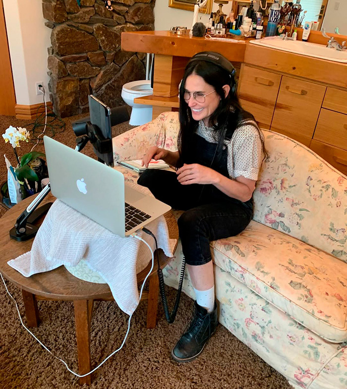 Expert Reveals The Celebs Who Have Devalued Their Homes With ‘Questionable’ Renovations Expert Reveals The Celebs Who Have Devalued Their Homes With ‘Questionable’ Renovations