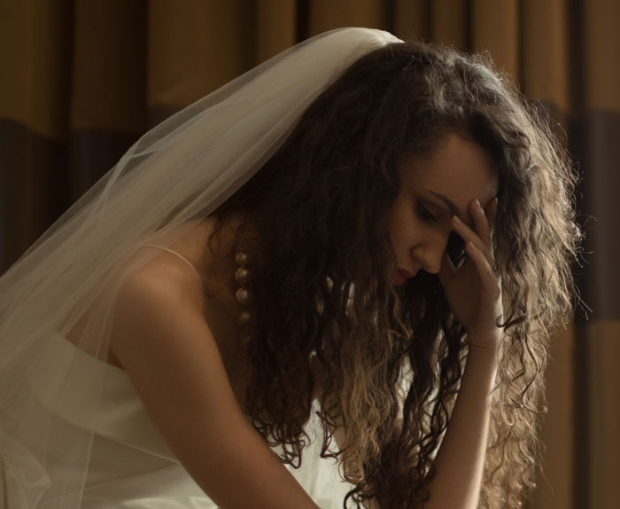 Bride’s Cousin Acted Like She’s The One Getting Married, Her Excuse Made Everyone Roll Their Eyes Bride’s Cousin Acted Like She’s The One Getting Married, Her Excuse Made Everyone Roll Their Eyes