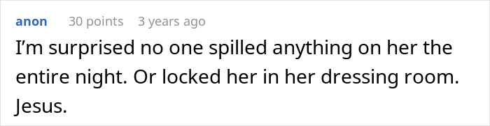 Bride’s Cousin Acted Like She’s The One Getting Married, Her Excuse Made Everyone Roll Their Eyes Bride’s Cousin Acted Like She’s The One Getting Married, Her Excuse Made Everyone Roll Their Eyes