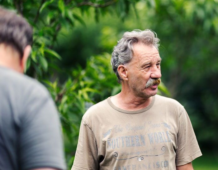 Grandpa Delivers Savage Reality Check To Entitled Mom Who Called The Cops For Trespassing Grandpa Delivers Savage Reality Check To Entitled Mom Who Called The Cops For Trespassing